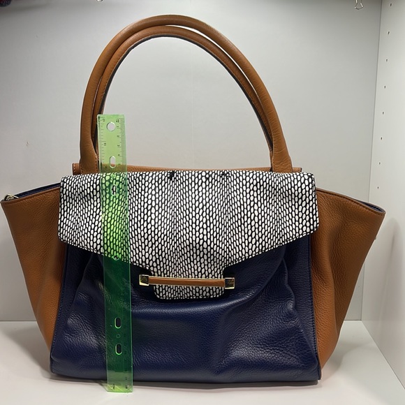 Vince Camuto Leather Shoulder Bag - Picture 10 of 11